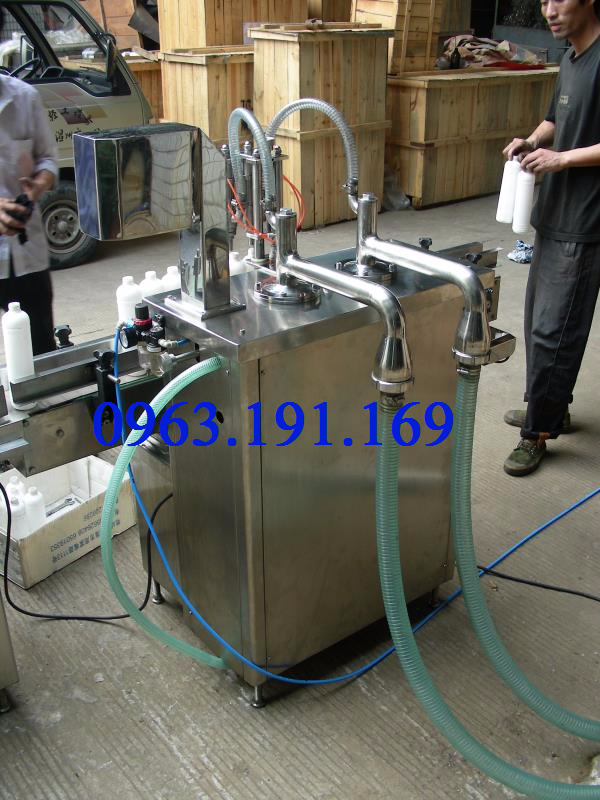 Máy chiết rót dung dịch sệt, dầu gội, kem mỹ phẩm, sữa